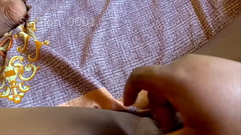 Watch me play with my ass hole & pussy till i cum