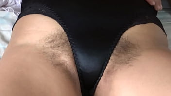 Beautiful stepmother pleases me and masturbates so i can jerk off while watching her