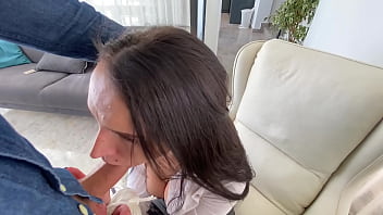 Hot secretary in a miniskirt deserves to be tied up and fucked