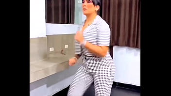 Zorra peruana modelando