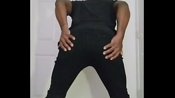 Around 7 or 8 minutes of stretching ass for exercise you can feel free to join in for free 2