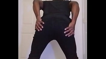 Around 7 or 8 minutes of stretching ass for exercise you can feel free to join in for free 2