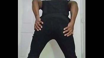 Around 7 or 8 minutes of stretching ass for exercise you can feel free to join in for free 2