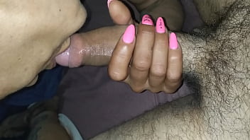 Adoro quando ela me chupa assim