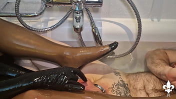 Part 1 miss anna's messy bath