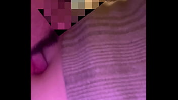 Sucking my girl's belly button