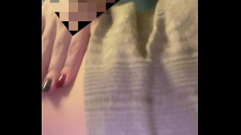 Sucking my girl's belly button