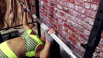 Nyssa nevers & maxine's working out session turns into a lesbian one