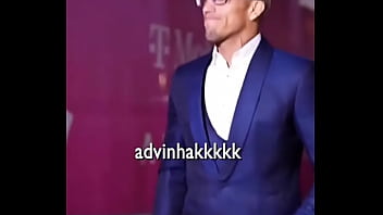 Duas gostosonas fazem sexo anal