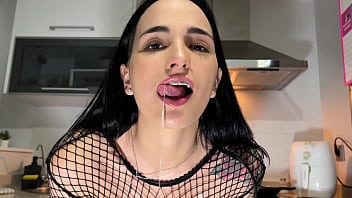 On fours i masturbate alot with dildo and fingers claudia bavel