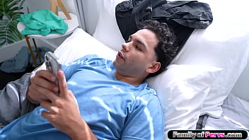 Petite stepsister kylie quinn will take no apologies from her stepbro but do want to see his small tit brunette drops her towel and is banged