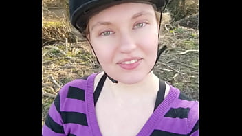 Trailer cavaliêre sadique lêche mes bottes sales mets toi à genou