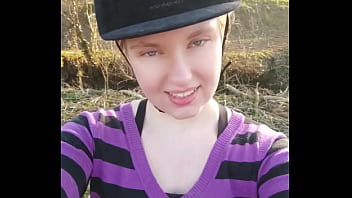 Trailer cavaliêre sadique lêche mes bottes sales mets toi à genou