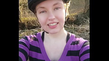 Trailer cavaliêre sadique lêche mes bottes sales mets toi à genou