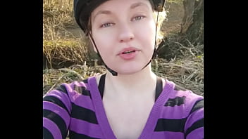 Trailer cavaliêre sadique lêche mes bottes sales mets toi à genou