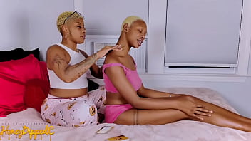 Girls game night ft manithemuse