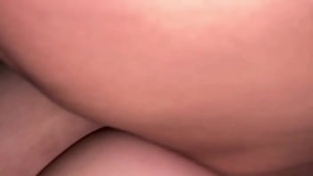 Me le tomo toda su leche a mi padrastro