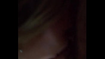 Con el rabo en la boca