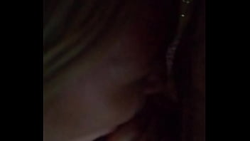 Con el rabo en la boca