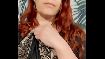 Bon mardi mes loulous oups j'ai les boobs qui débordent