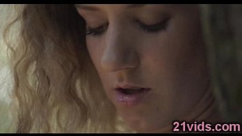 Monique woods outdoor solo