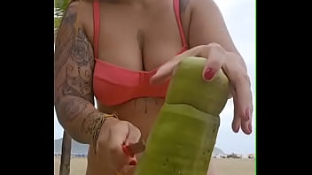 Eu arrumando desculpa só pra mostrar meu bucetão