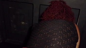 Slut se divertindo no glory hole