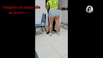 Deixei meu amigo dotado em nossa esperando para recepcionar minha mulher no dia das bruxas de surpresa