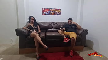 Gravação com a milf gostosa rayla lessa fazendo revelações e dando muito o cuzinho para o leo ogro