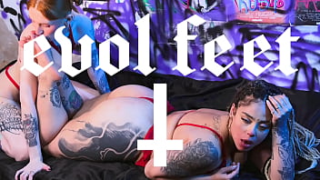 I'm completely obsessed with tasting your toes