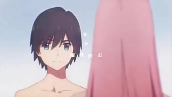 Bébé dans la machine