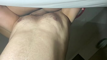 Os peitos mais lindos e gostoso pra chupar