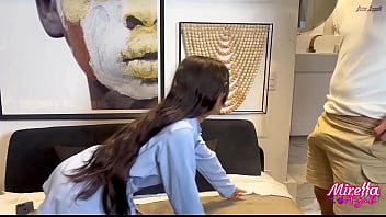 Meu cunhado espera minha meia irmã sair pra vim no meu quarto escondido ficar me provocando