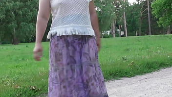 Chubby mature woman show hairy pussy in the park Chubby mature woman show hairy pussy in the park