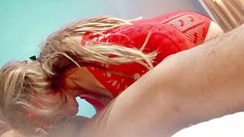 Mature milf takes off my condom so i can leave my milk inside her