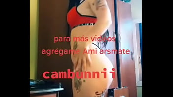 Una conejita caliente solo para su deleite