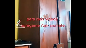 Una conejita caliente solo para su deleite