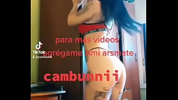 Una conejita caliente solo para su deleite