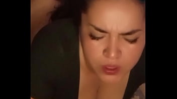 Putiesposa caliente pide verga y termina con leche