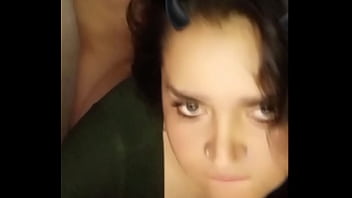 Putiesposa caliente pide verga y termina con leche