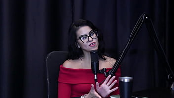 Prefere dominar tem vontade de um gang bang com oito gosta de pau grande e o vídeo que fez com o mário caroleta roots watch sheer red