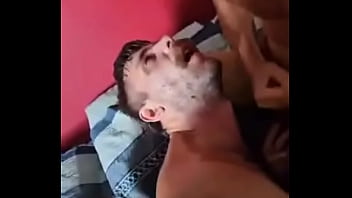 Lembrando dessa tarde que fiquei no meio do camera mauricio e o emixxx2000 levei leitada dos dois