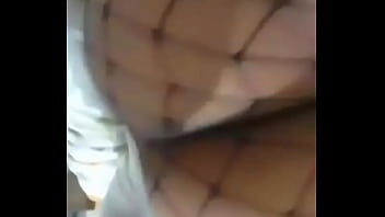 Gostosa mostrando o rabetão