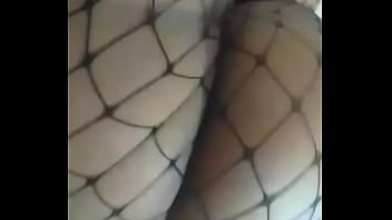 Gostosa mostrando o rabetão