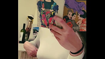 Girlfriend forgot wearing bra during a party