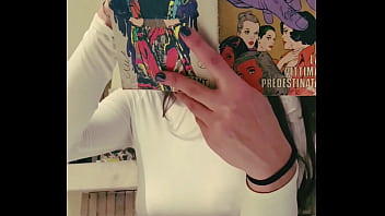 Girlfriend forgot wearing bra during a party