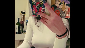 Girlfriend forgot wearing bra during a party