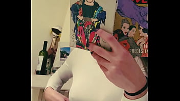 Girlfriend forgot wearing bra during a party