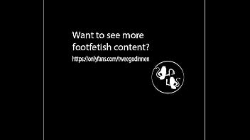 Giving myself a footmassage