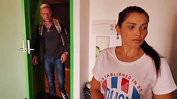 Sharing the same bed with my sister in law who was picking me up off the street she had intense anal dreams that seemed real and the whore woke up with her ass full of cum vagninho e agatha mama